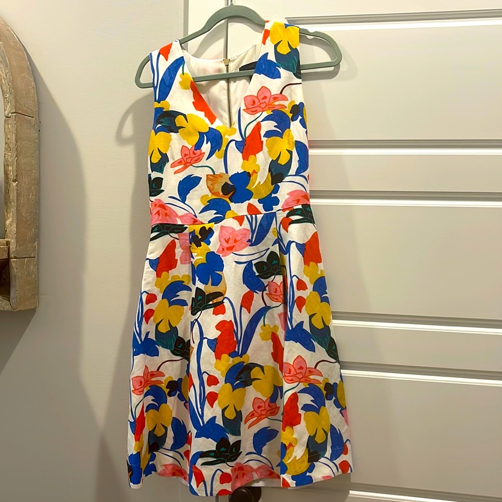 Gorgeous summer dress .51% Lyocell /49% linen. Lining is 100% polyester